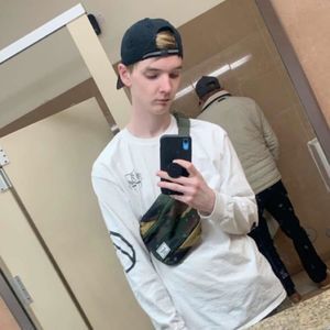 Meet your Posher, Chris